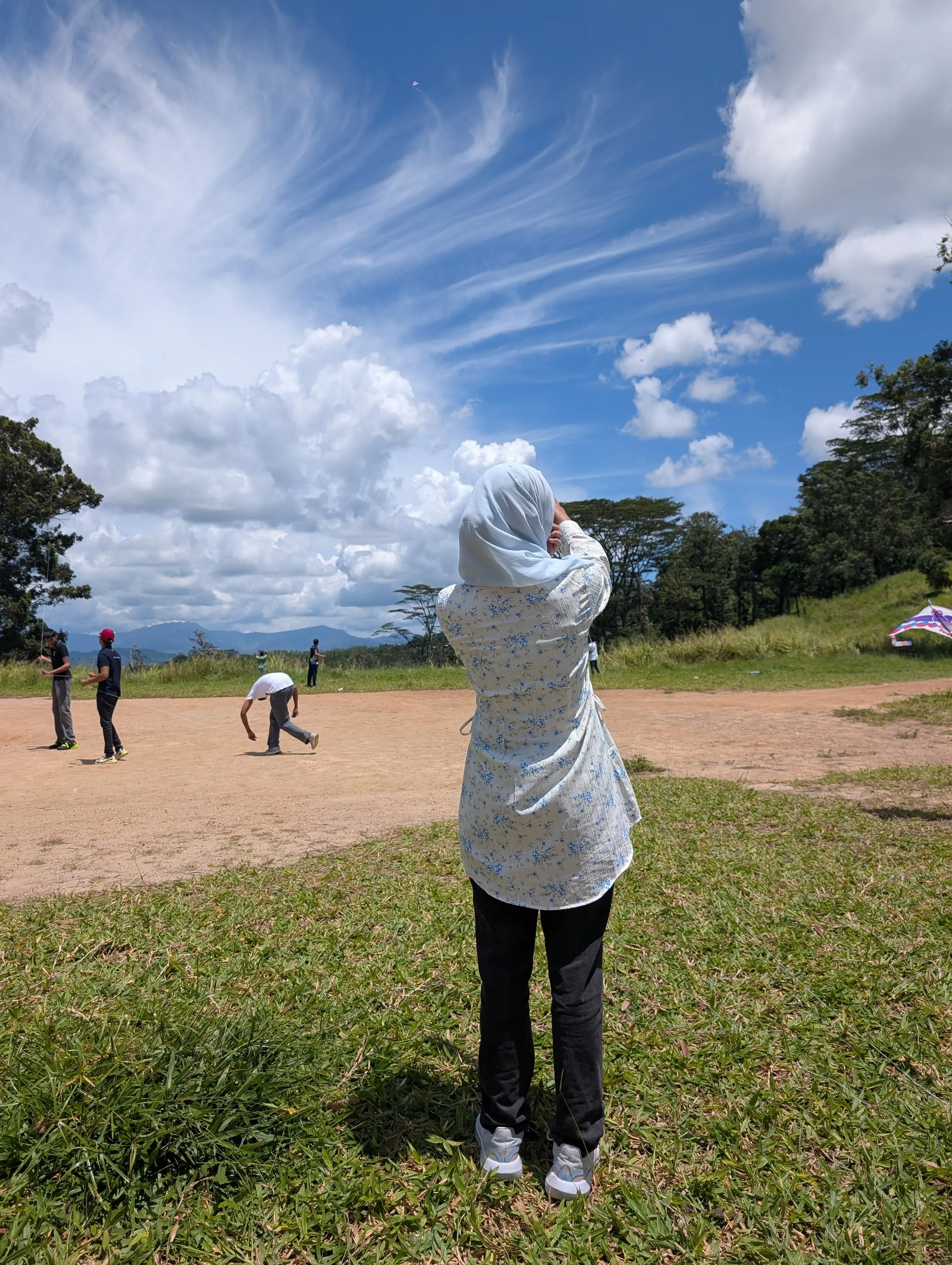 සරැංගල් Gallery 17